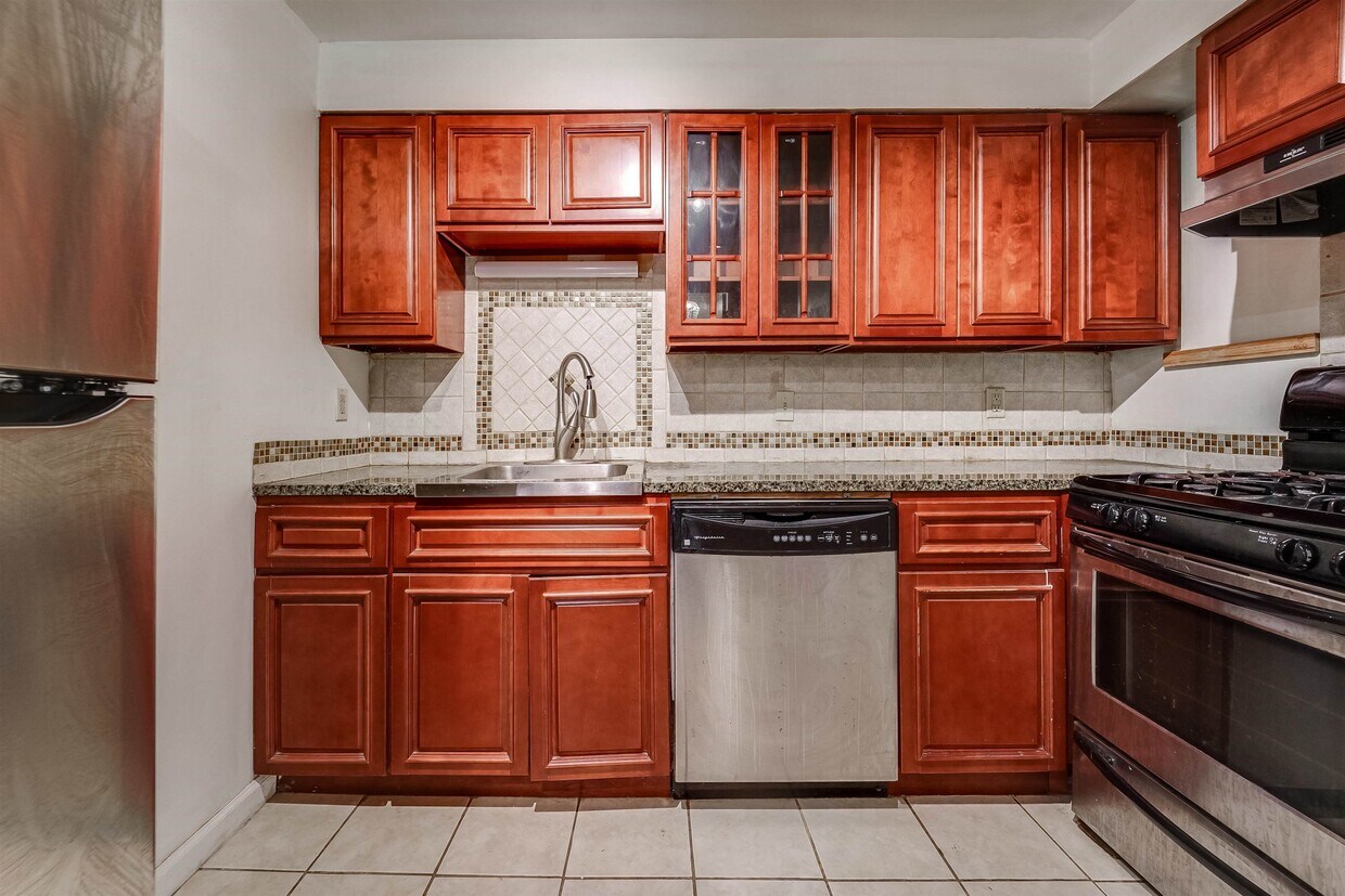 Foto principal - 354 1st St