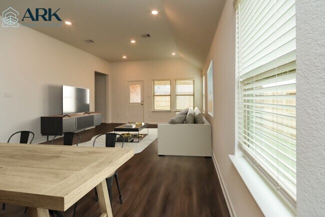 Foto del edificio - 5434 Tourmaline Wy