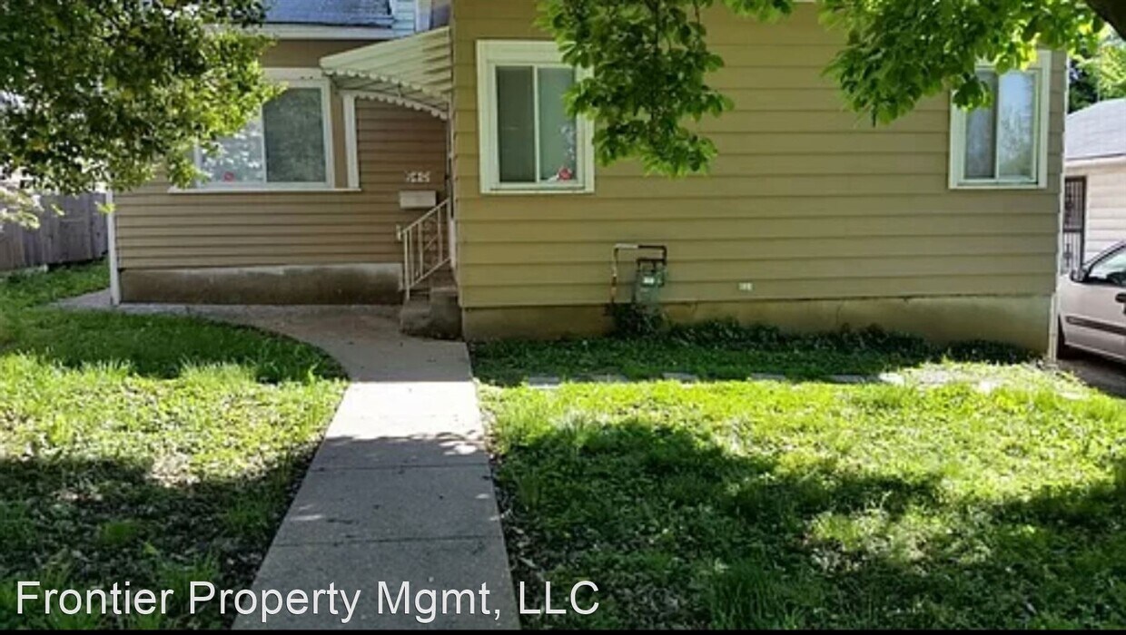 4 br, 1 bath House 940 Harlan Ave House Rental in Saint Louis, MO