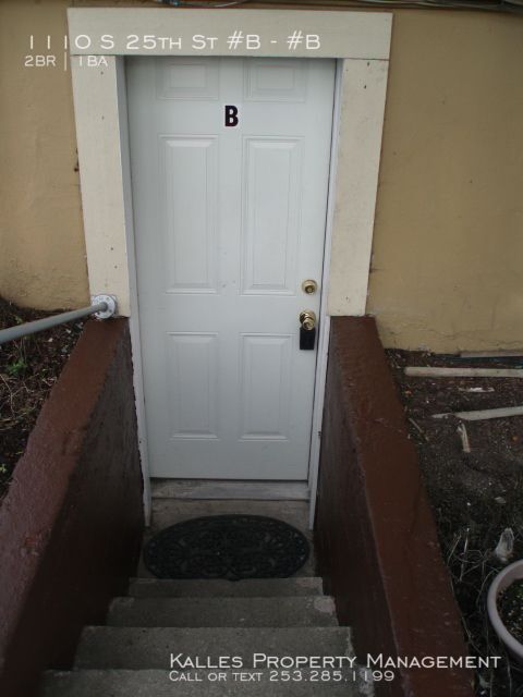 Building Photo - 1110 S 25th St