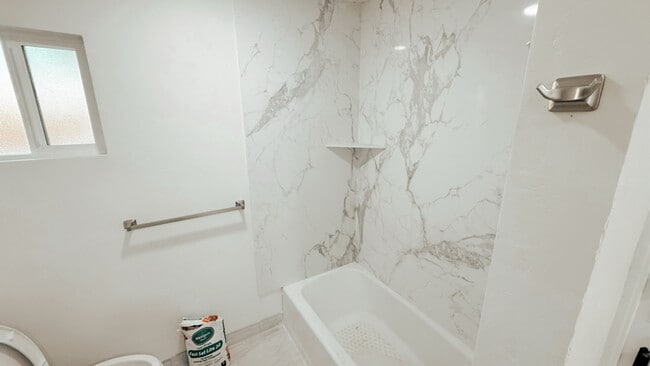 Building Photo - 312 Decatur St