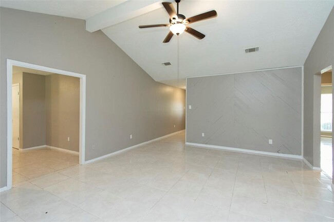 Building Photo - 23630 Wintergate Dr