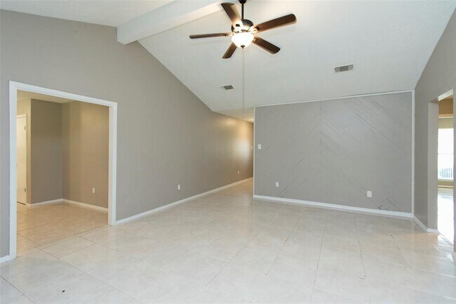 Foto del edificio - 23630 Wintergate Dr