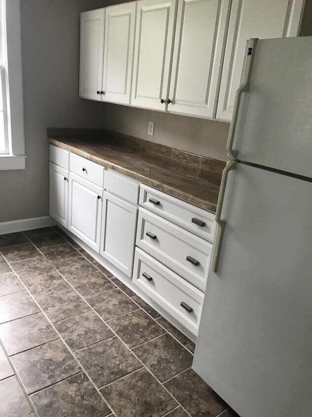 Foto principal - 5547 Woodlawn Pl