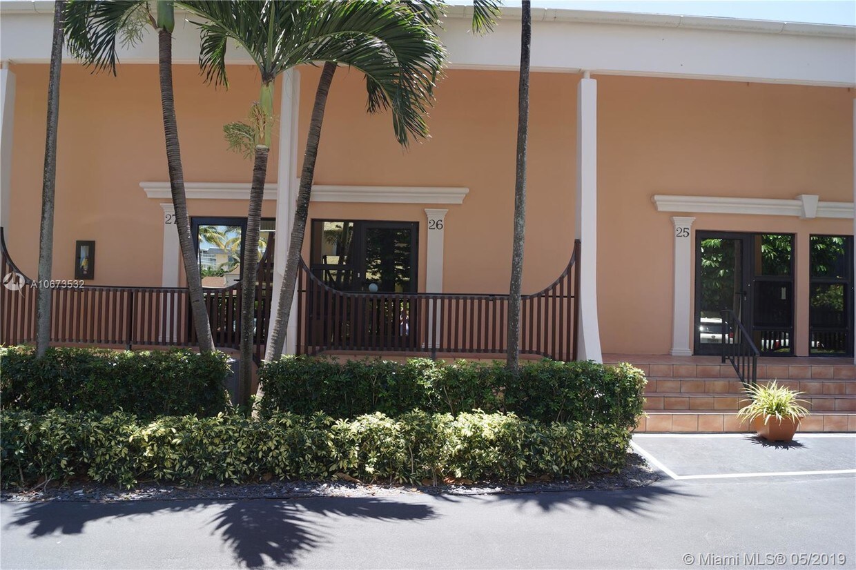 Primary Photo - 3589 S Ocean Blvd