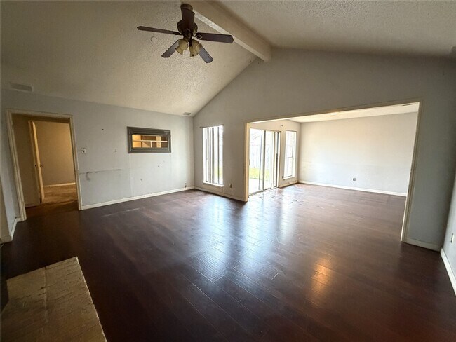 Foto del edificio - 11315 Paramount Ln