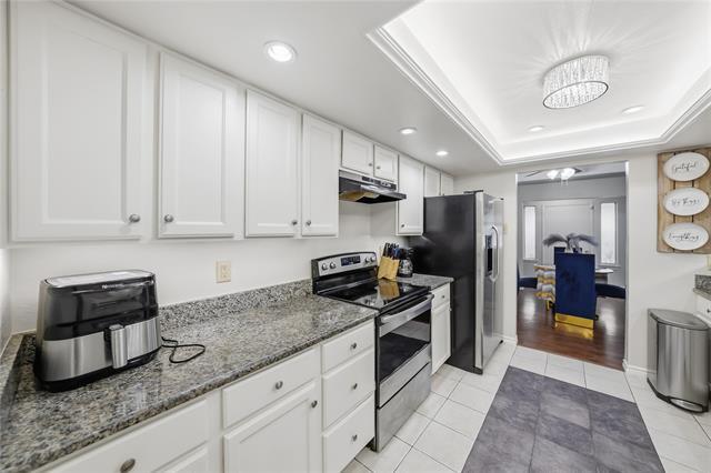 Foto del edificio - 922 Shady Creek Ln