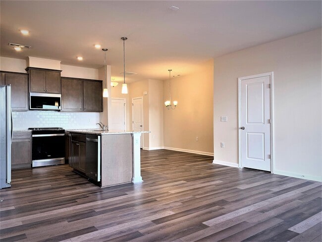 Foto del edificio - 3021 Newfields Pl