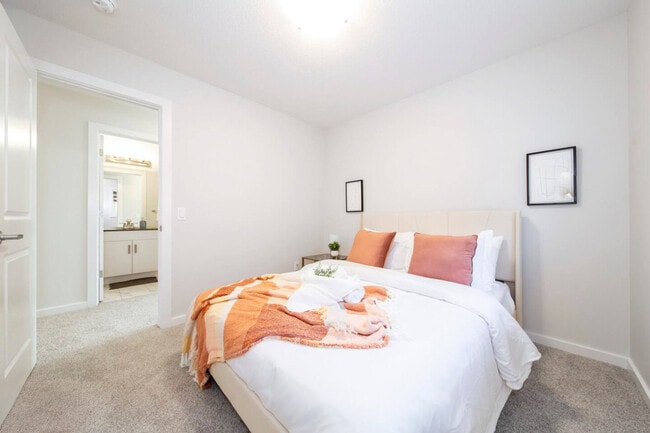 Photo du bâtiment - 4914 Hawthorn Pl SW