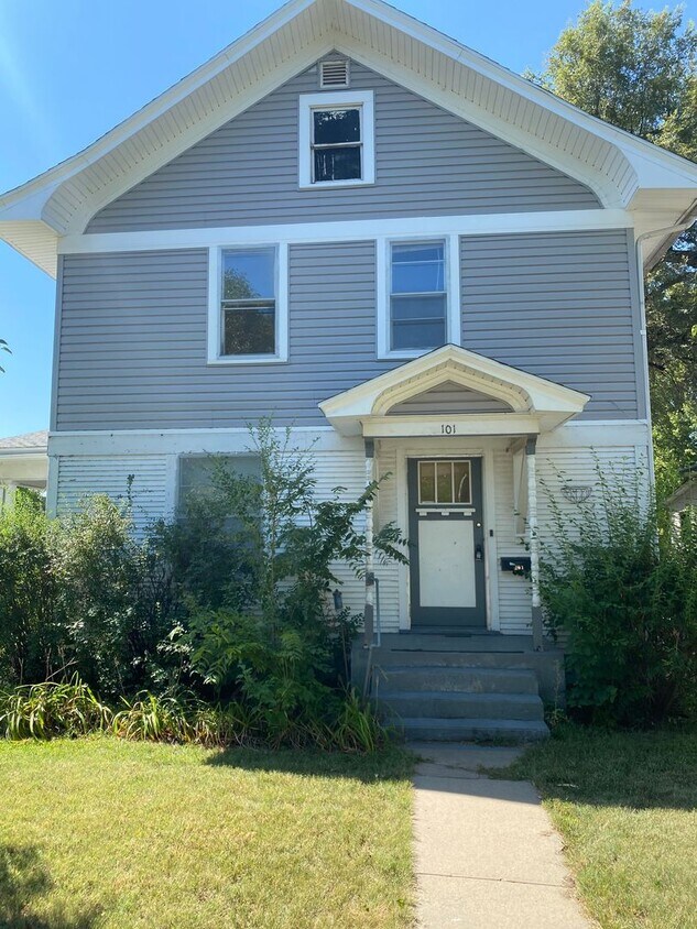 Primary Photo - 619 N Washington St