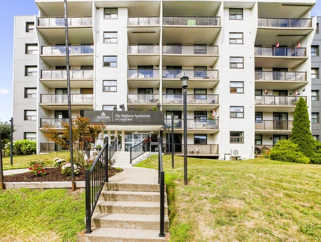 Photo du bâtiment - The Brighton Apartments