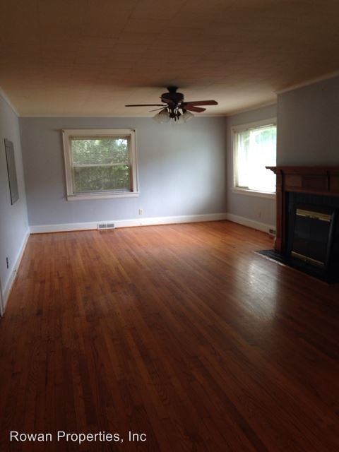 Building Photo - 3820 Statesville Blvd