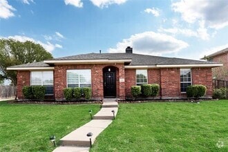 Building Photo - 506 Pecos Path Dr