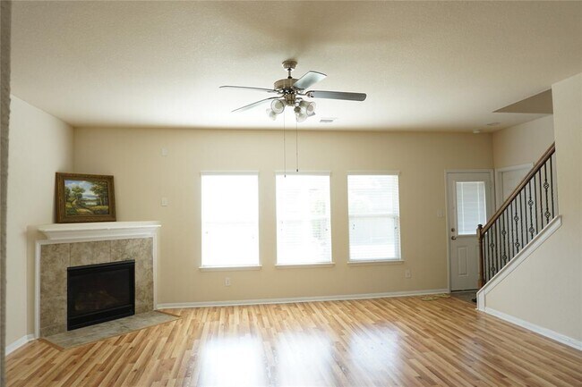 Foto del edificio - 10615 Chestnut Path Way