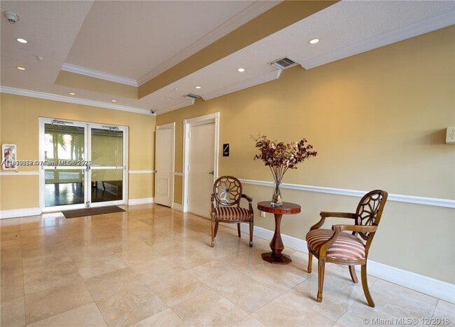 Foto del edificio - 201 Golden Isles Dr