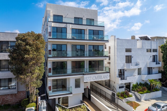 Foto del edificio - The Overland 16