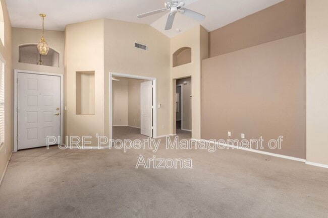 Building Photo - 10652 W Coronado Rd