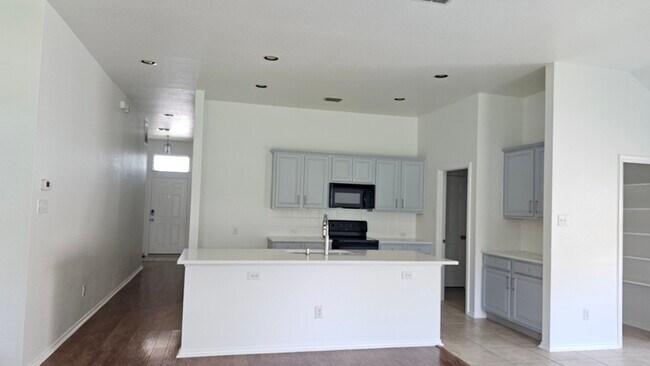Foto del edificio - 5128 Meandering Creek Court