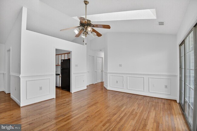 Foto del edificio - 108-11-111 Timberlake Terrace