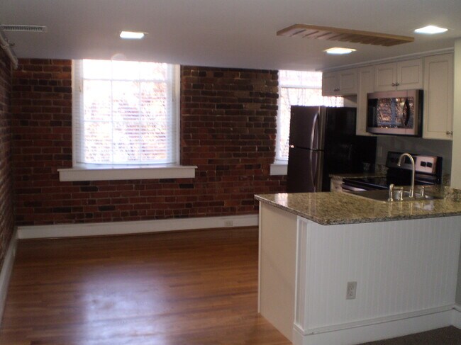 Foto del edificio - 1309 E Cary St