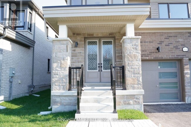 Building Photo - 44 Del Ray Cres