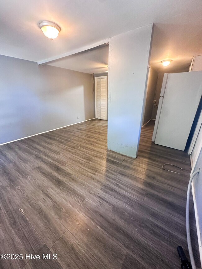 Foto del edificio - 1211 Bay St
