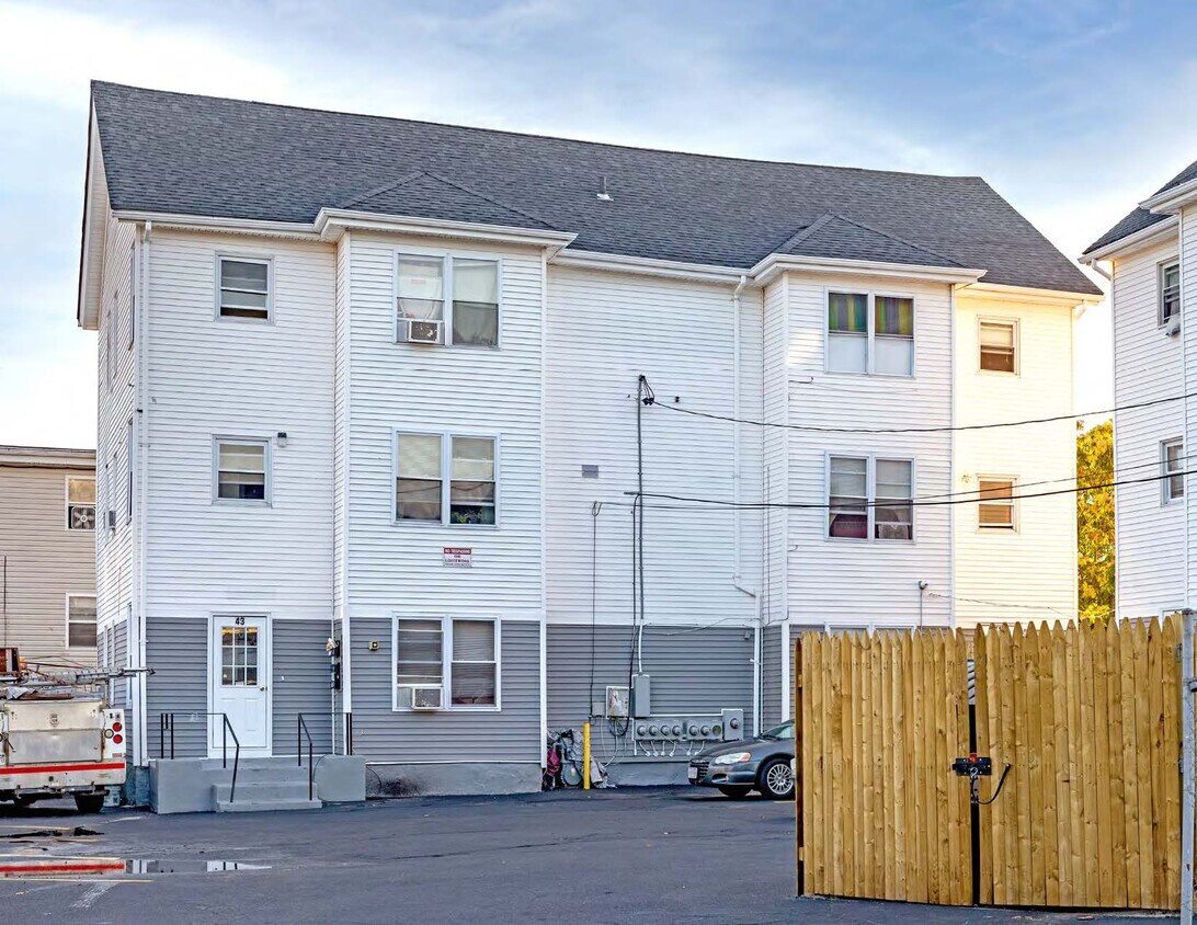 Building Photo - 37-39 Hargraves St