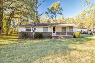 Building Photo - 845 Ebenezer Rd