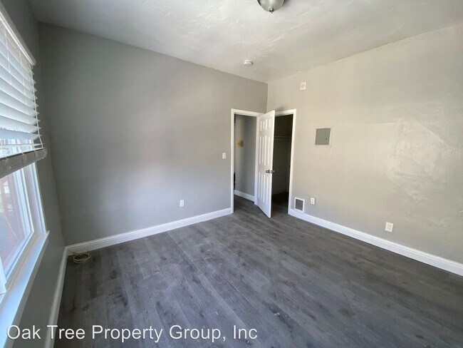 Foto del edificio - 5460 Bancroft Ave