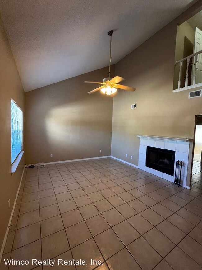 Building Photo - 2 br, 2 bath House - 507-C Channel Marker
