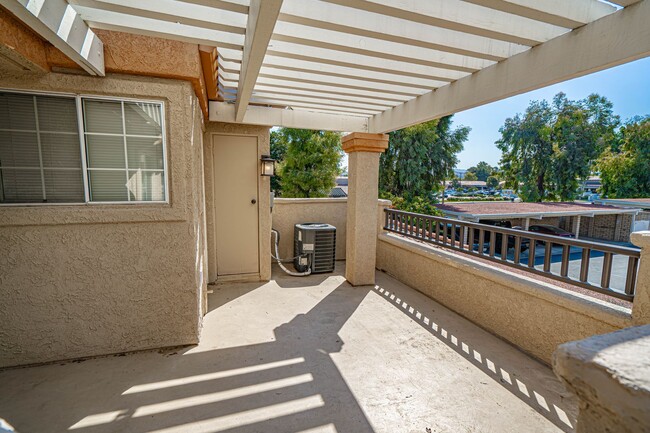 Building Photo - Las Ventanas Community 2 Bedroom Condo in ...