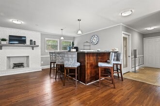 Building Photo - Cross Creek Cove