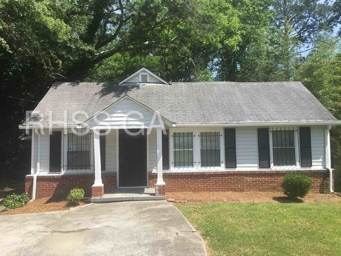 Primary Photo - 351 Fairburn Rd NW