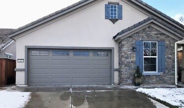 Building Photo - 1315 Hidden River Way