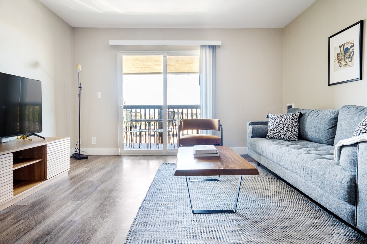 Foto principal - 600 Edgewater Blvd