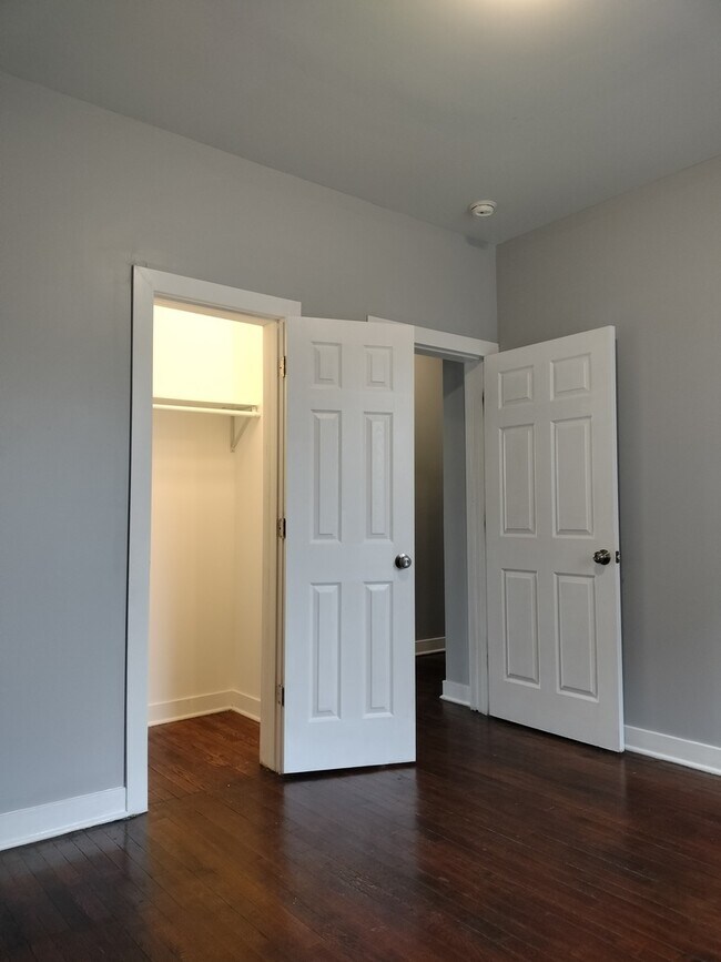 Foto del edificio - 1415 W 66th St