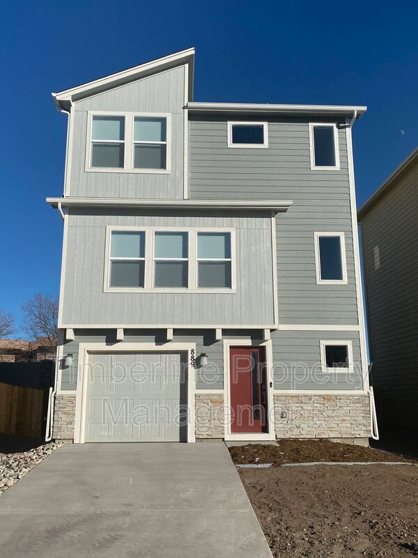 Building Photo - 889 Grissom Dr.