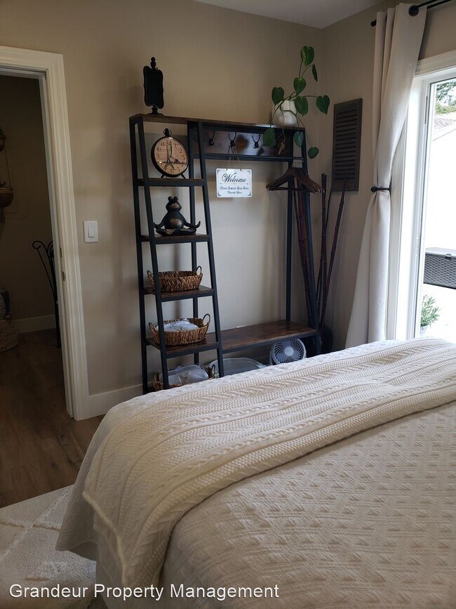 Foto del edificio - 1 br, 1 bath House - 20660 Kirwin Lane