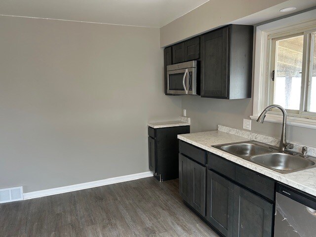 Foto del edificio - 6461 Almont Dr