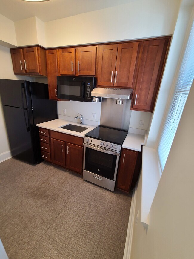 Photo - 5040-5040 New Hampshire Ave NW Apartment