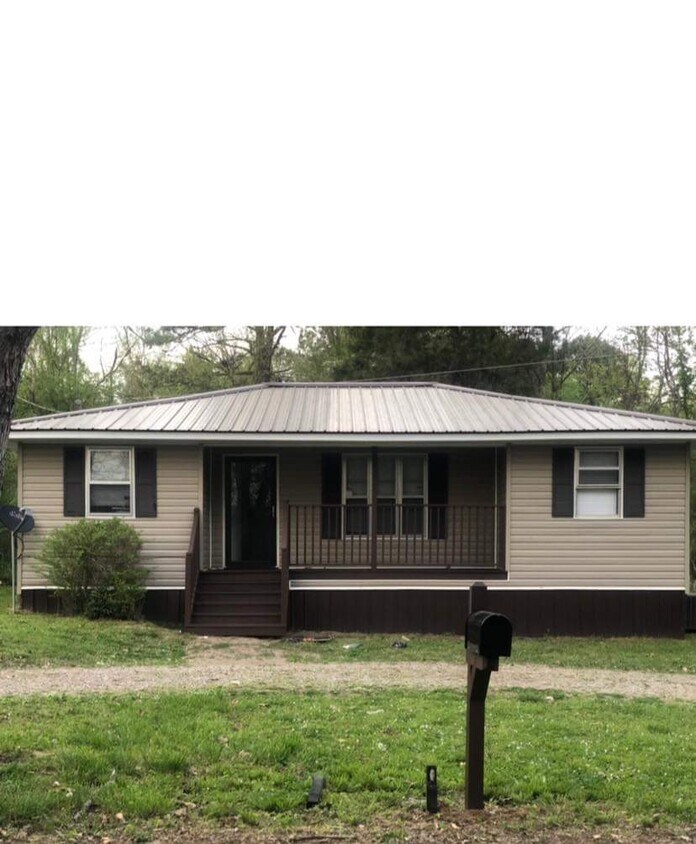 230 Pugh Rd, Grand Junction, TN 38039 House Rental in Grand Junction