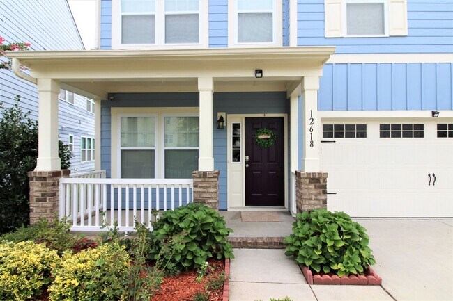 Foto del edificio - 4 Bedroom in Pineville!!