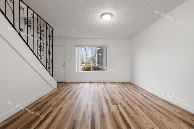 Foto del edificio - 17324 SW Merlo Rd