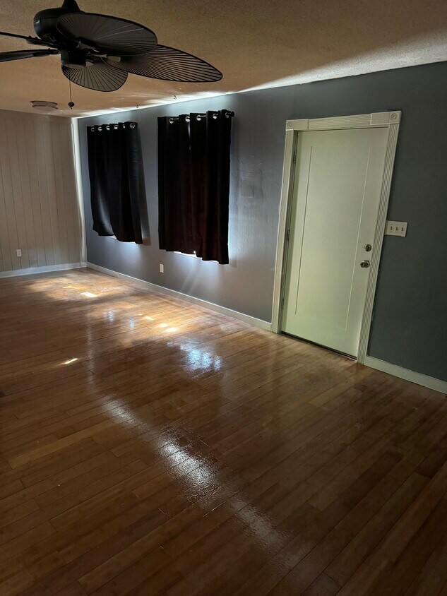Foto principal - 1863 Nekoma Ct