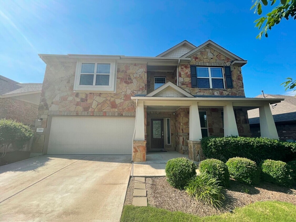 Foto principal - Stunning 4 bedroom, 2.5 bath home in Mayfi...