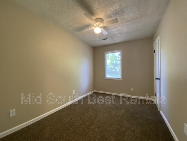 Foto del edificio - 5244 Bradcliff St