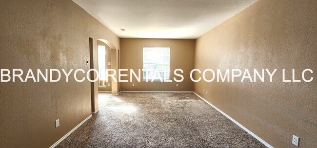 Building Photo - 2811 Scottsdale Dr