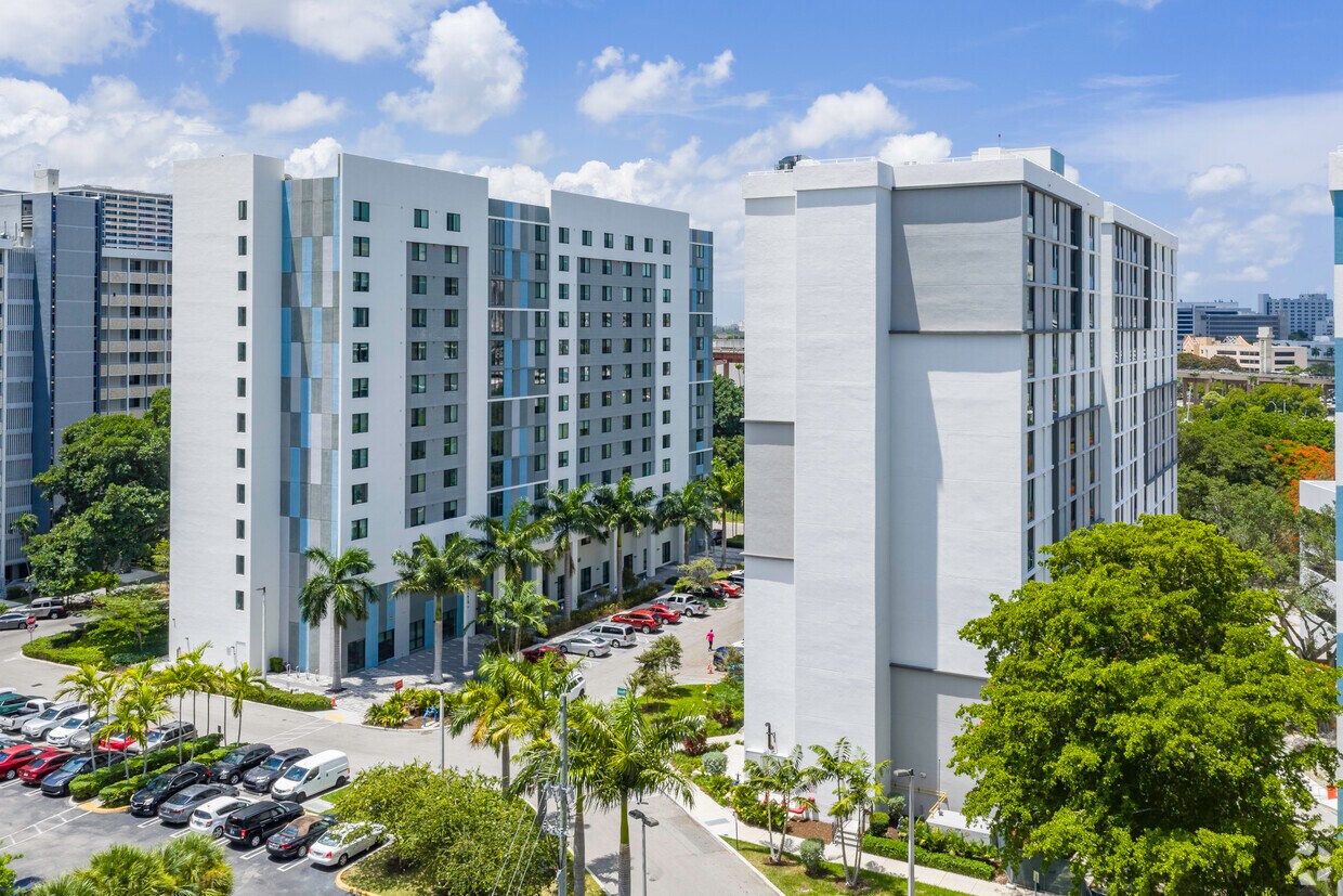 Foto del edificio - The Residences at River Parc