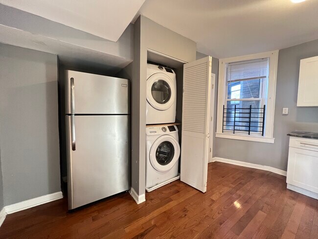 156 Grant Ave Unit 6 - 158 Grant Ave