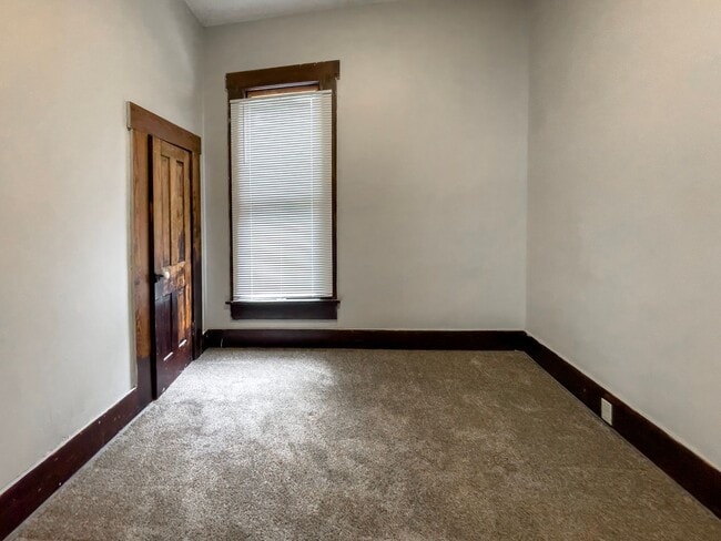 Foto del edificio - 1607 W Jackson St